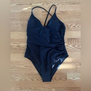 Brand new and never worn, one-piece Cupshe swimsuit.